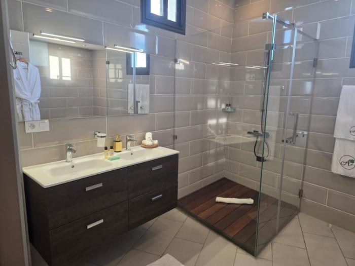 andriana luxury