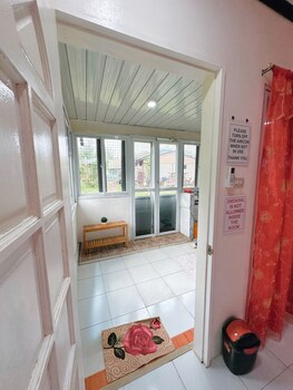 Namaste Olango Guesthouse By Hiverooms,,4 star