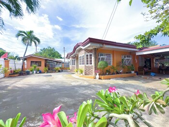 namaste olango guesthouse by hiverooms