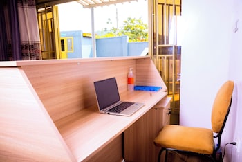 Breeze House Gikondo,,3 star