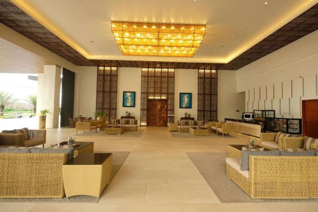 the tropics at macarthur park resort and convention center