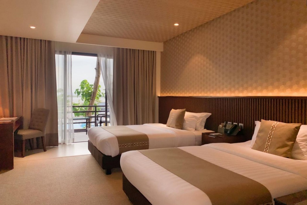 the tropics at macarthur park resort and convention center