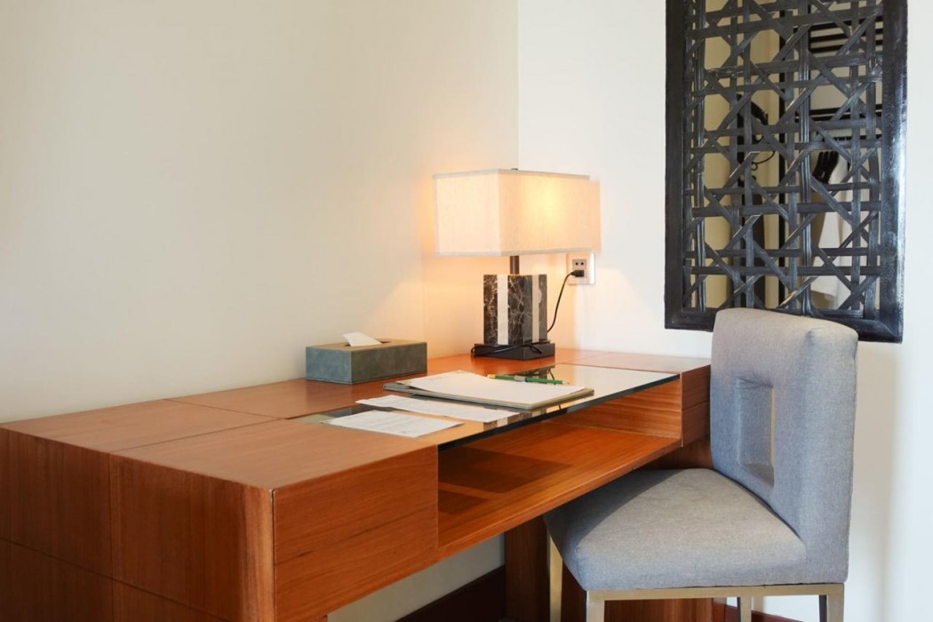 the tropics at macarthur park resort and convention center