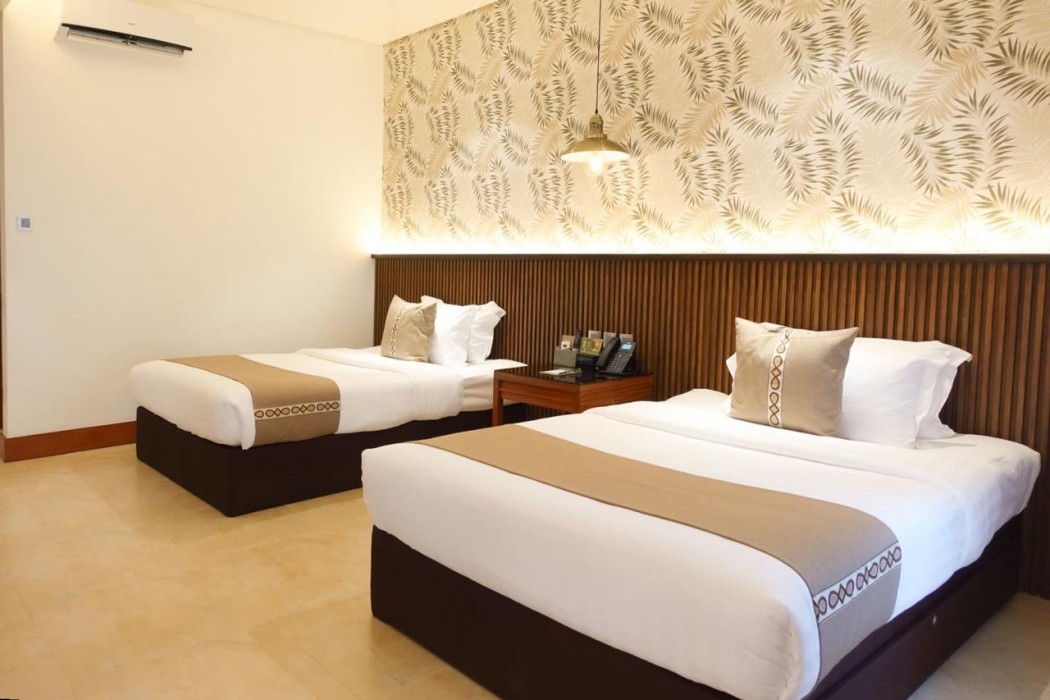 the tropics at macarthur park resort and convention center