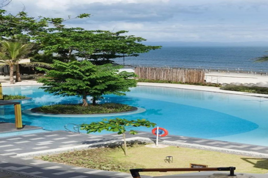 the tropics at macarthur park resort and convention center