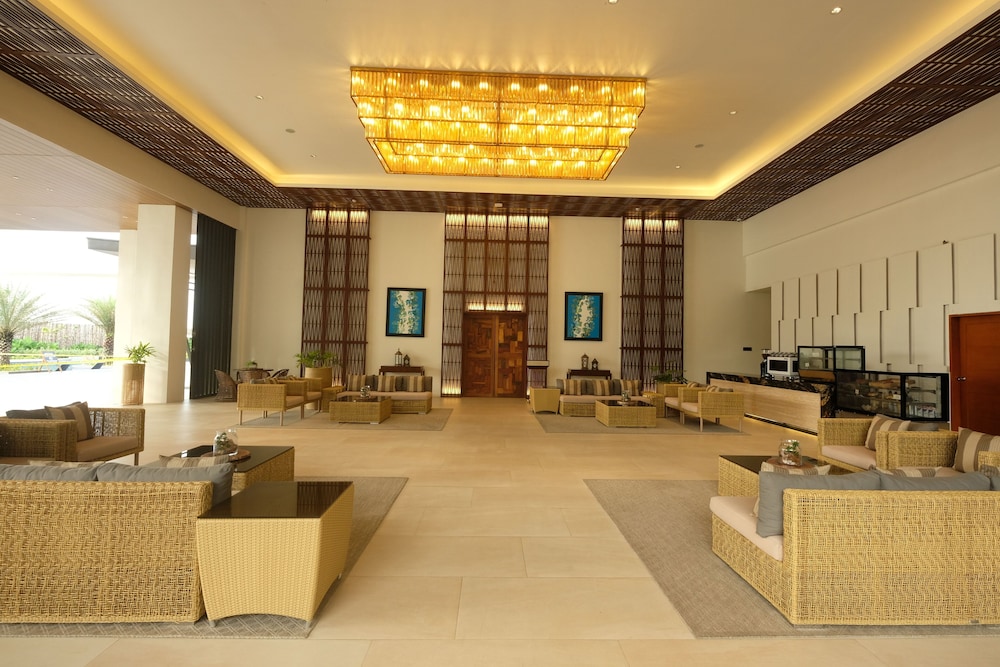 the tropics at macarthur park resort and convention center