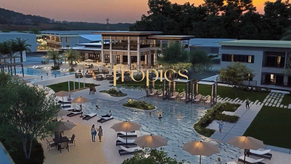 the tropics at macarthur park resort and convention center