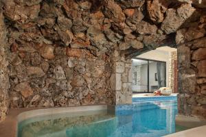 emerald villas and suites
