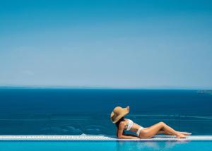 emerald villas and suites