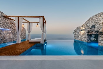 emerald villas and suites