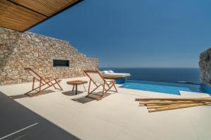 emerald villas and suites