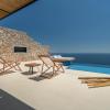 emerald villas and suites