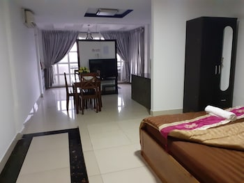 new season riverside hotel