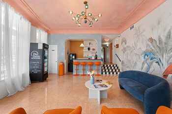 blue flamingo suites