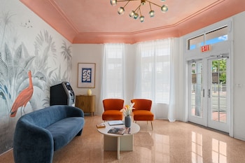 blue flamingo suites