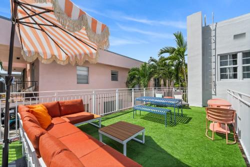 blue flamingo suites