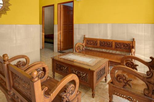 oyo 94908 demang kostel