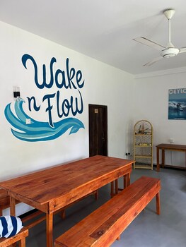 wake n flow ahangama