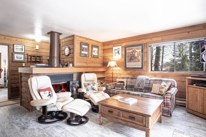 elkhorn bluff condo with community and resort amenities
