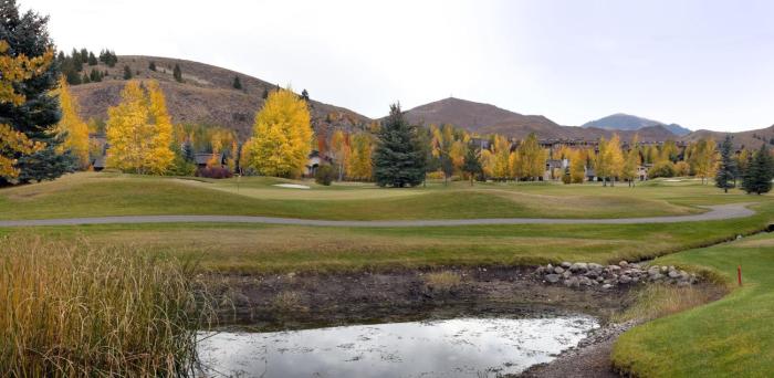 elkhorn bluff condo with community and resort amenities