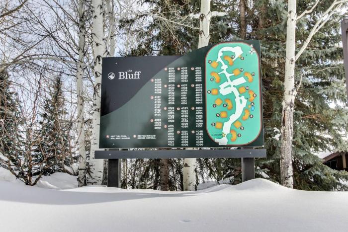 elkhorn bluff condo with community and resort amenities