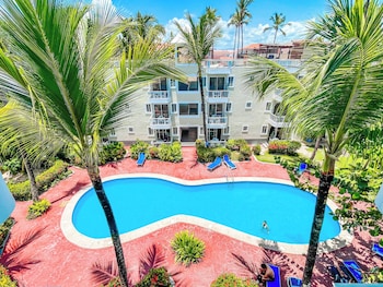 Caribbean Ocean Breeze Beach Hotel,,3 star
