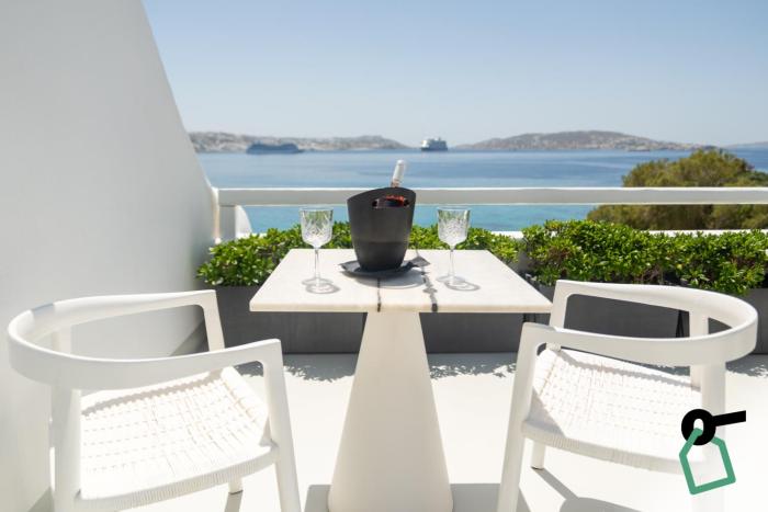 hotiday mykonos north coast