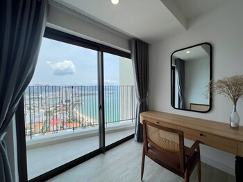 apartment with seaview