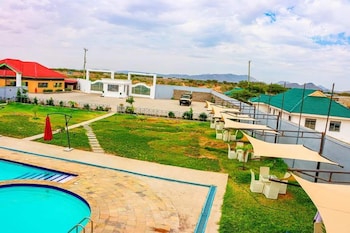 ten villa resort lodwar