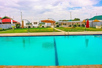 ten villa resort lodwar