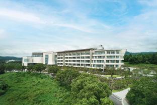Grand Josun Jeju,Near Jungmun Saekdal Beach,5 star