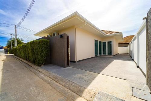 modern villa 3br great location kl3