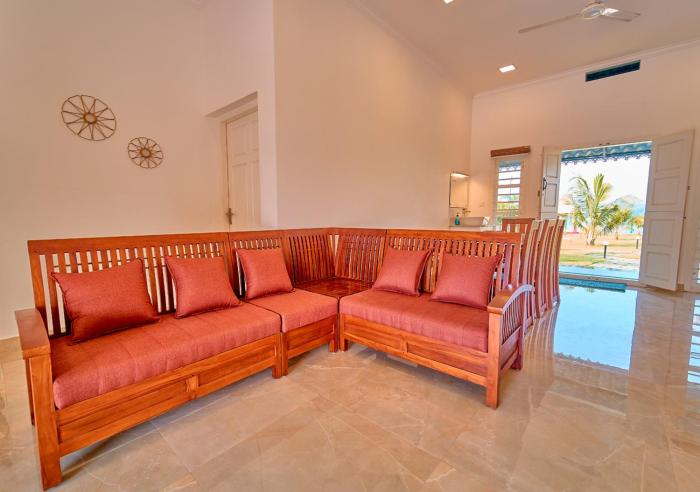 ashtamudi lake villa by voye homes