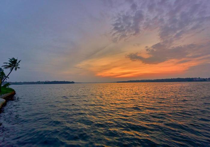 ashtamudi lake villa by voye homes