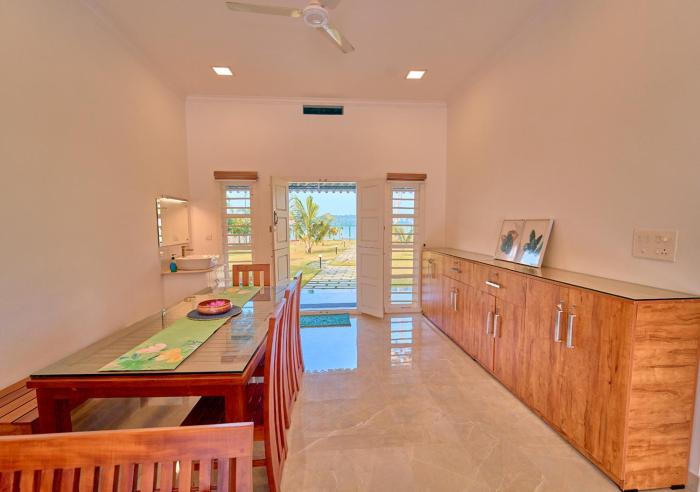 ashtamudi lake villa by voye homes