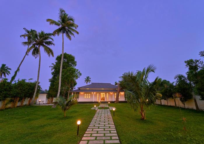 ashtamudi lake villa by voye homes