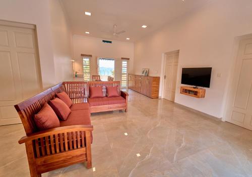 ashtamudi lake villa by voye homes