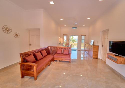 ashtamudi lake villa by voye homes
