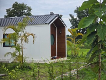 the garden resort