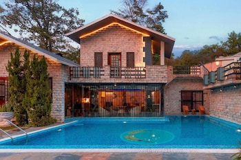 the amaltas villa by jungle diaries