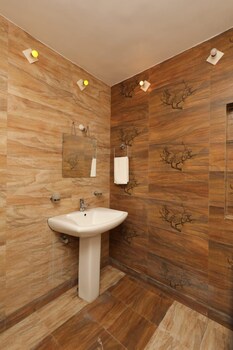 The Amaltas Villa By Jungle Diaries,,3 star