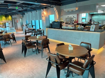 uberzen residence hotel