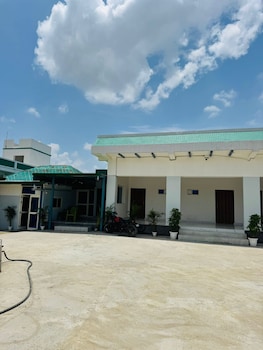 manglam farm and resort greater noida