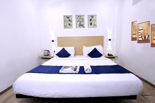 hotel red chilly pitampura