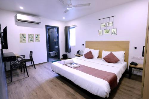 hotel red chilly pitampura