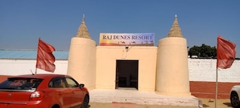 raj dunes resort
