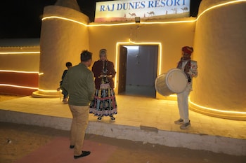 raj dunes resort