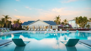 Landing Apartments Fort Myers Near Eastwood Village,,3 star