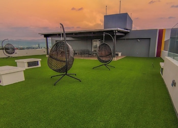 L Aurora Inn Apart,,4 star