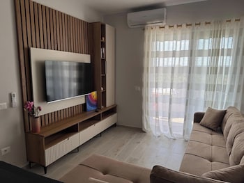 Blue Studios By Comfort Suites,,3 star